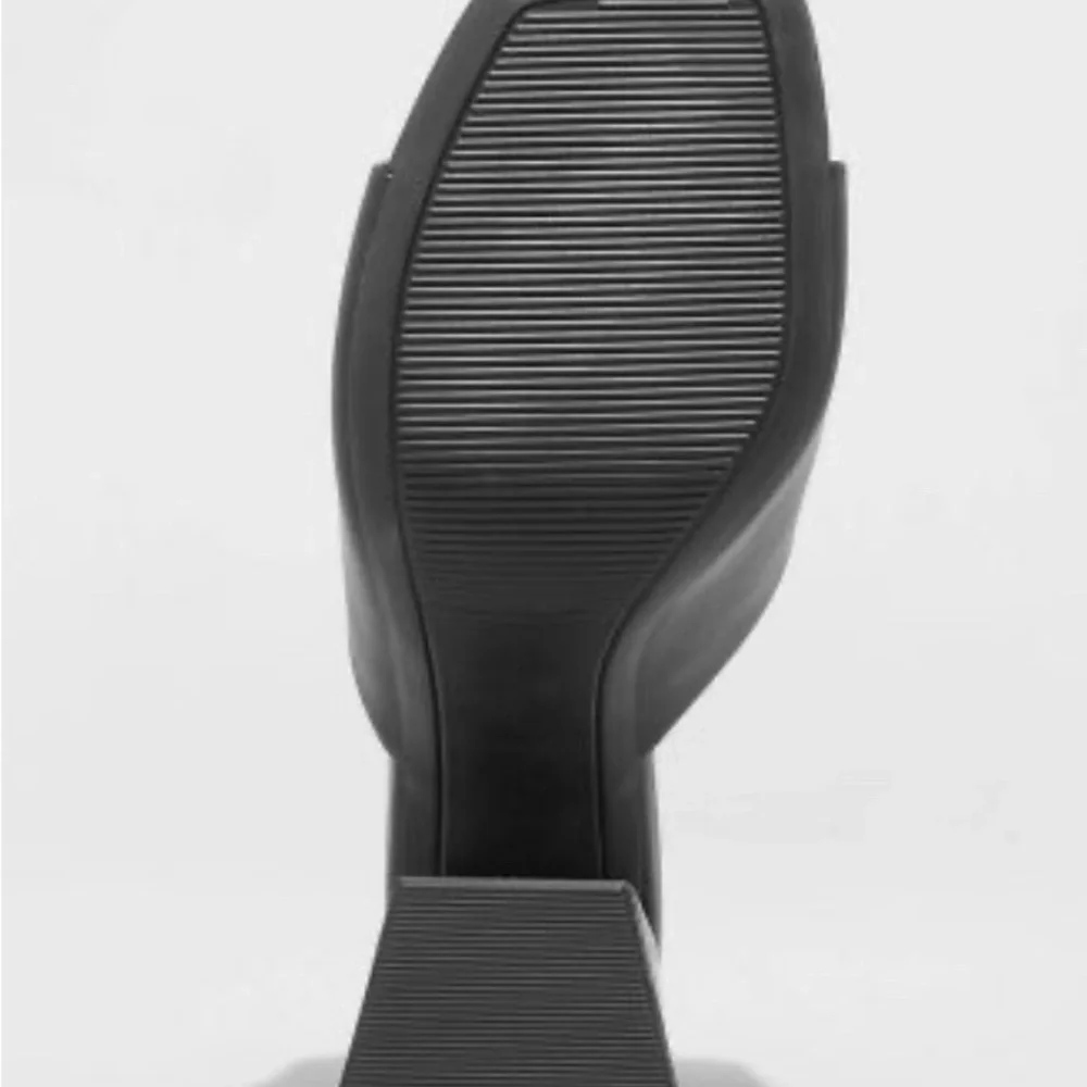 Black Vira Heels - A New Day - 4” block heel, open square toe, broad upp… - Picture 4 of 11